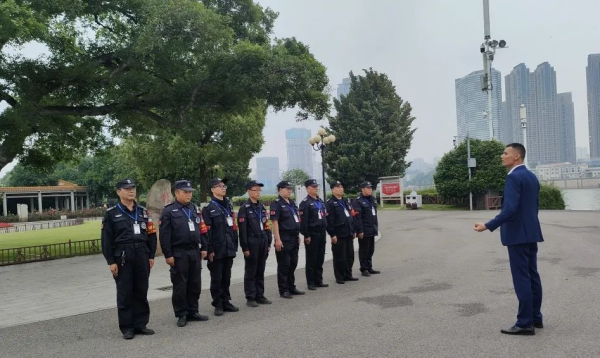 長沙紅光保安服務有限公司,長沙安保服務,長沙安全服務,長沙非武裝押運,勞務派遣服務 長沙紅光保安服務有限公司,長沙安保服務,長沙安全服務,長沙非武裝押運,勞務派遣服務