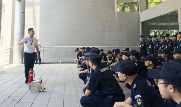 長沙紅光保安服務有限公司,長沙安保服務,長沙安全服務,長沙非武裝押運,勞務派遣服務 長沙紅光保安服務有限公司,長沙安保服務,長沙安全服務,長沙非武裝押運,勞務派遣服務