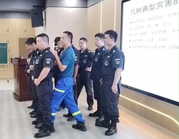 長沙紅光保安服務(wù)有限公司,長沙安保服務(wù),長沙安全服務(wù),長沙非武裝押運,勞務(wù)派遣服務(wù)
