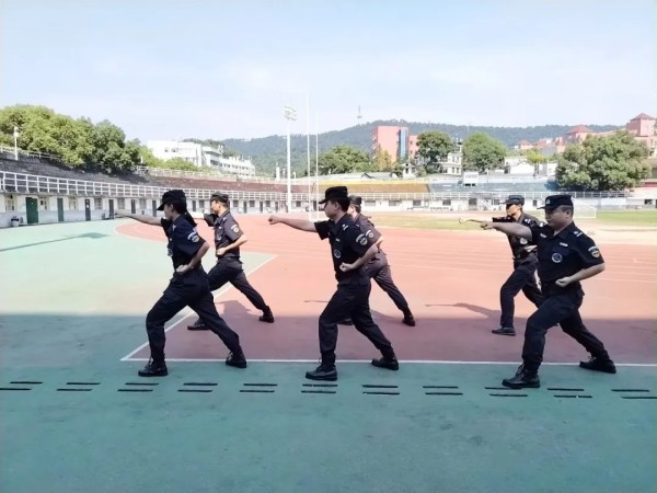 長沙紅光保安服務(wù)有限公司,長沙安保服務(wù),長沙安全服務(wù),長沙非武裝押運,勞務(wù)派遣服務(wù)