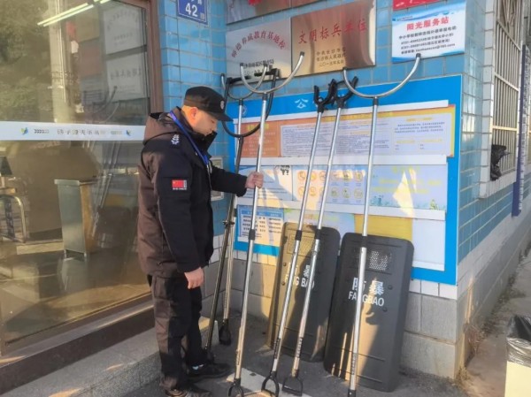 長沙紅光保安服務(wù)有限公司,長沙安保服務(wù),長沙安全服務(wù),長沙非武裝押運,勞務(wù)派遣服務(wù)