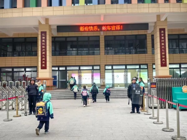 長沙紅光保安服務(wù)有限公司,長沙安保服務(wù),長沙安全服務(wù),長沙非武裝押運,勞務(wù)派遣服務(wù)
