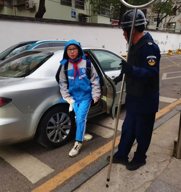 長沙紅光保安服務(wù)有限公司,長沙安保服務(wù),長沙安全服務(wù),長沙非武裝押運,勞務(wù)派遣服務(wù)