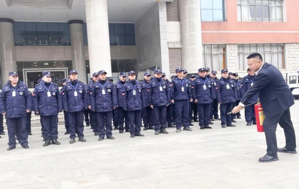 長沙紅光保安服務有限公司,長沙安保服務,長沙安全服務,長沙非武裝押運,勞務派遣服務 長沙紅光保安服務有限公司,長沙安保服務,長沙安全服務,長沙非武裝押運,勞務派遣服務